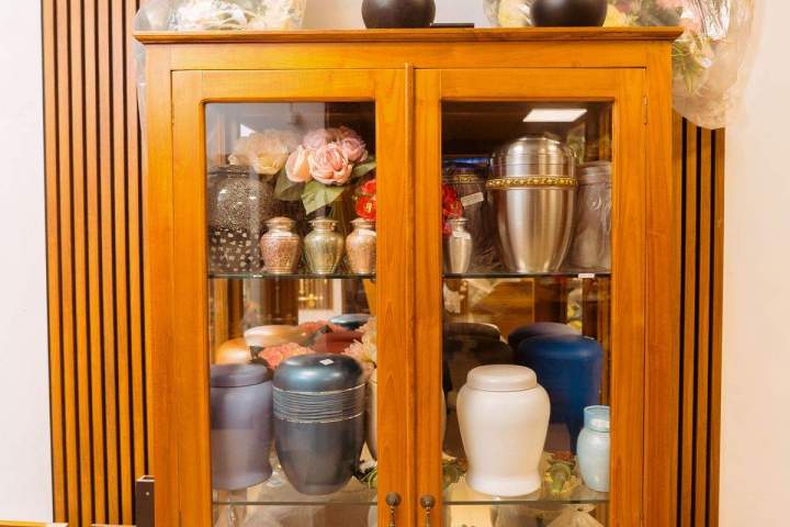 Intérieur boutique pompes funèbres K La Réunion